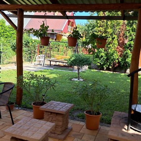 Ferienwohnung Zsory Furdo Lapartman Mezokovesd Szihalom Exterior foto