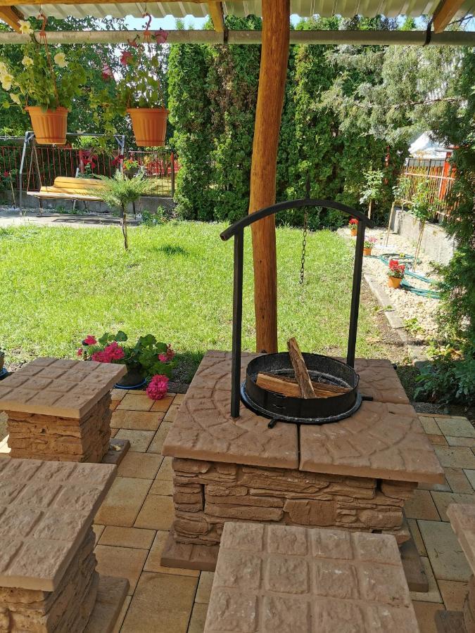 Ferienwohnung Zsory Furdo Lapartman Mezokovesd Szihalom Exterior foto